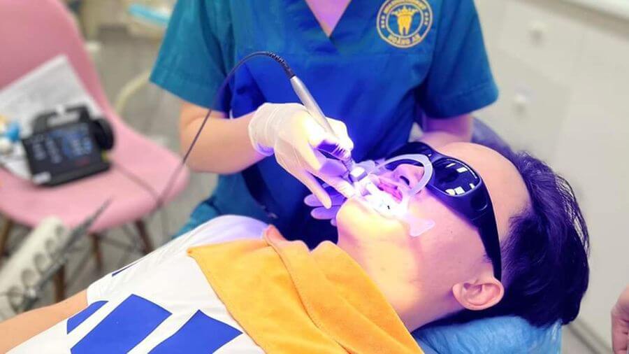 tratamente laser parodontoza Timisoara, laser dentar Timisoara