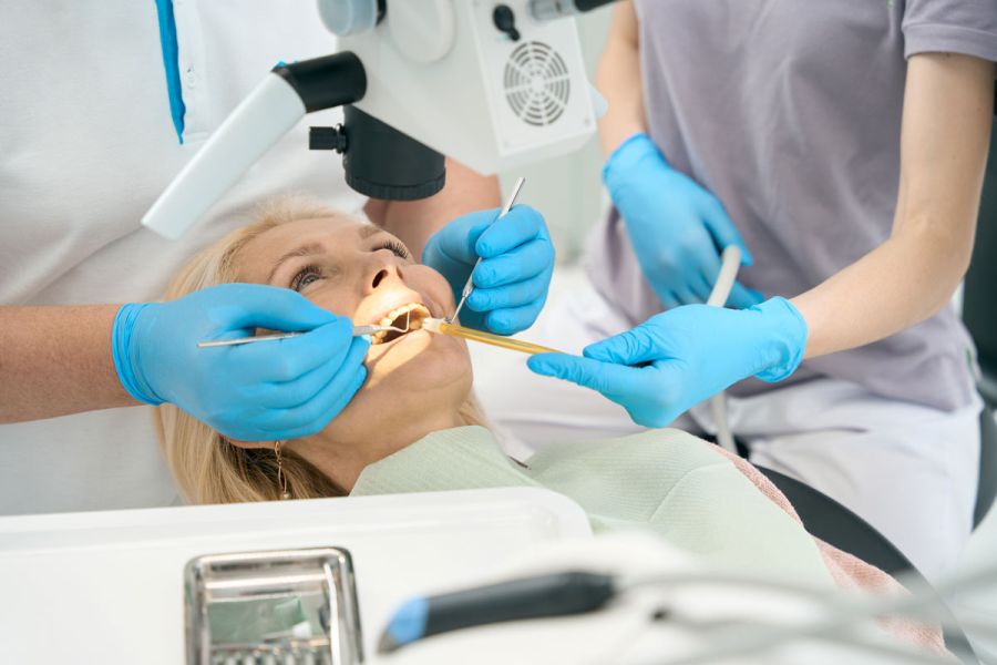 Tratament implant dentar Timișoara