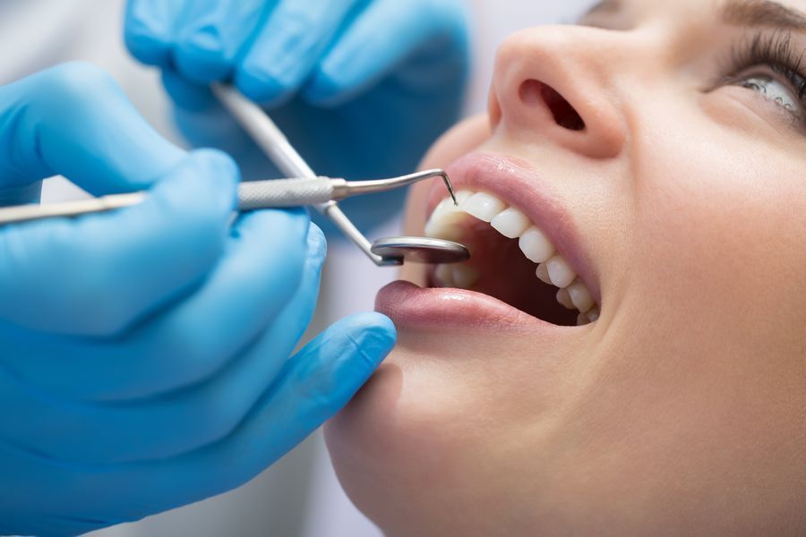decontaminare parodontală cu laser dentar